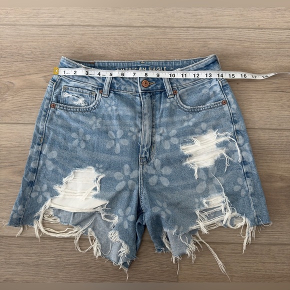 American Eagle Outfitters Blue Jean Shorts Distressed Style - Picture 3 of 8